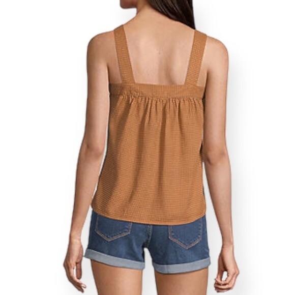 A.N.A. A New Approach Women’s Square Neck Sleeveless Tank Top in Spiced Red - Picture 3 of 9